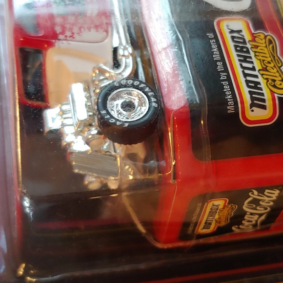 Matchbox Coca Cola Red 1933 Ford Coupe Collectible Die-Cast Model Car New NWT - Picture 12 of 17